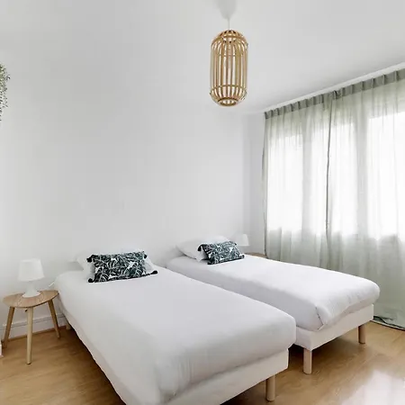 Cmg Saint Ouen - Puces De Clignancourt Saint-Ouen (Seine-Saint-Denis)