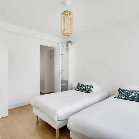 Cmg Saint Ouen - Puces De Clignancourt Saint-Ouen (Seine-Saint-Denis)